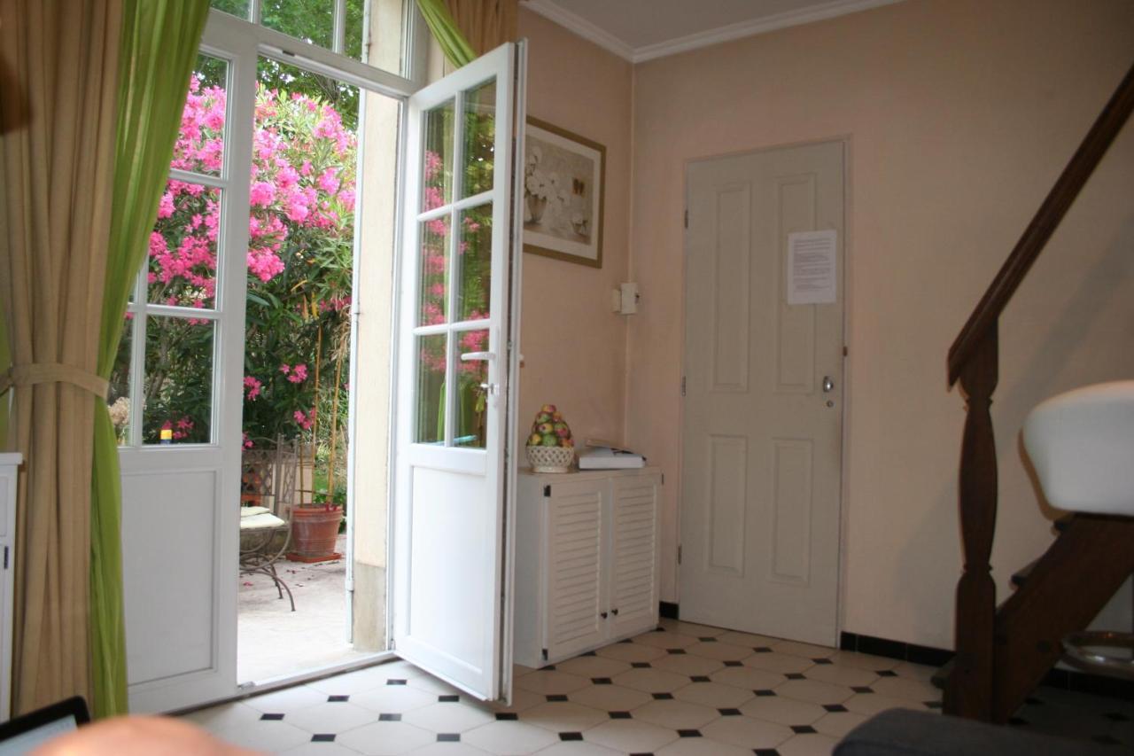 Le Petit Palais Maisonnette Aparthotel Avignon Eksteriør bilde